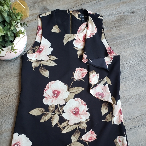 LE CHATEAU | Floral Ruffle Sleeveless Blouse - Picture 4 of 7
